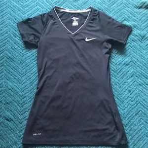 Nike black top
